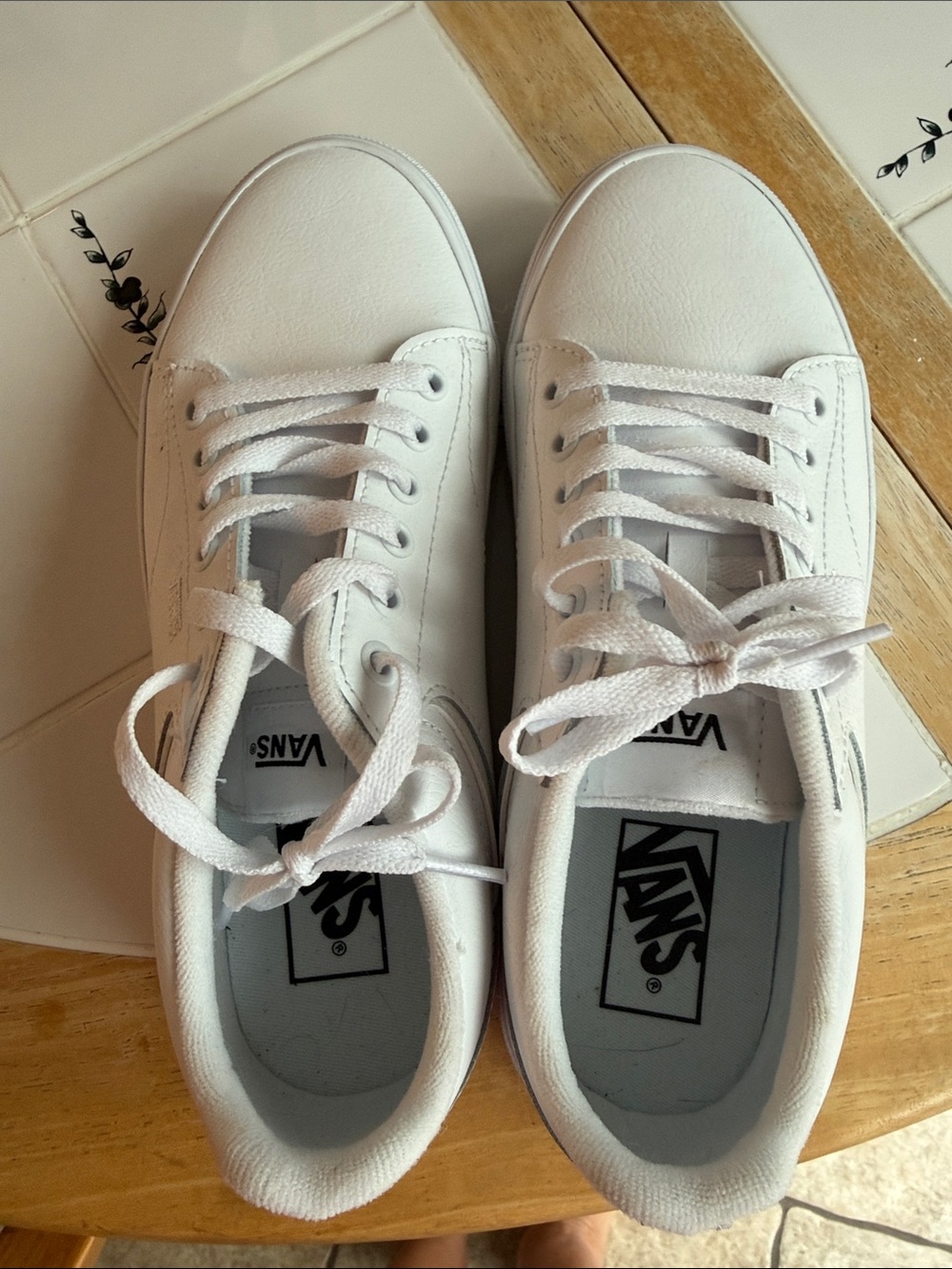 Vans Women's Low-Top Sneakers in White